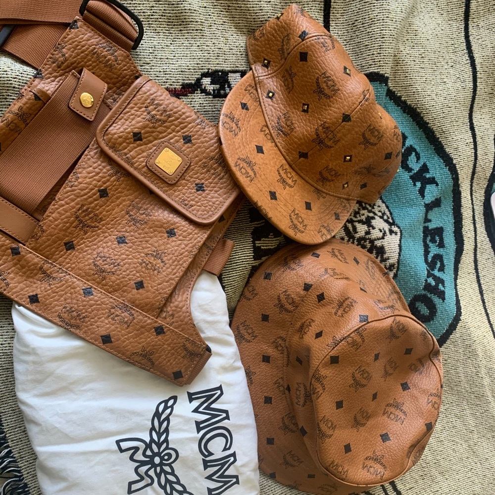 Visetos Chest Pack limited Nordstrom release